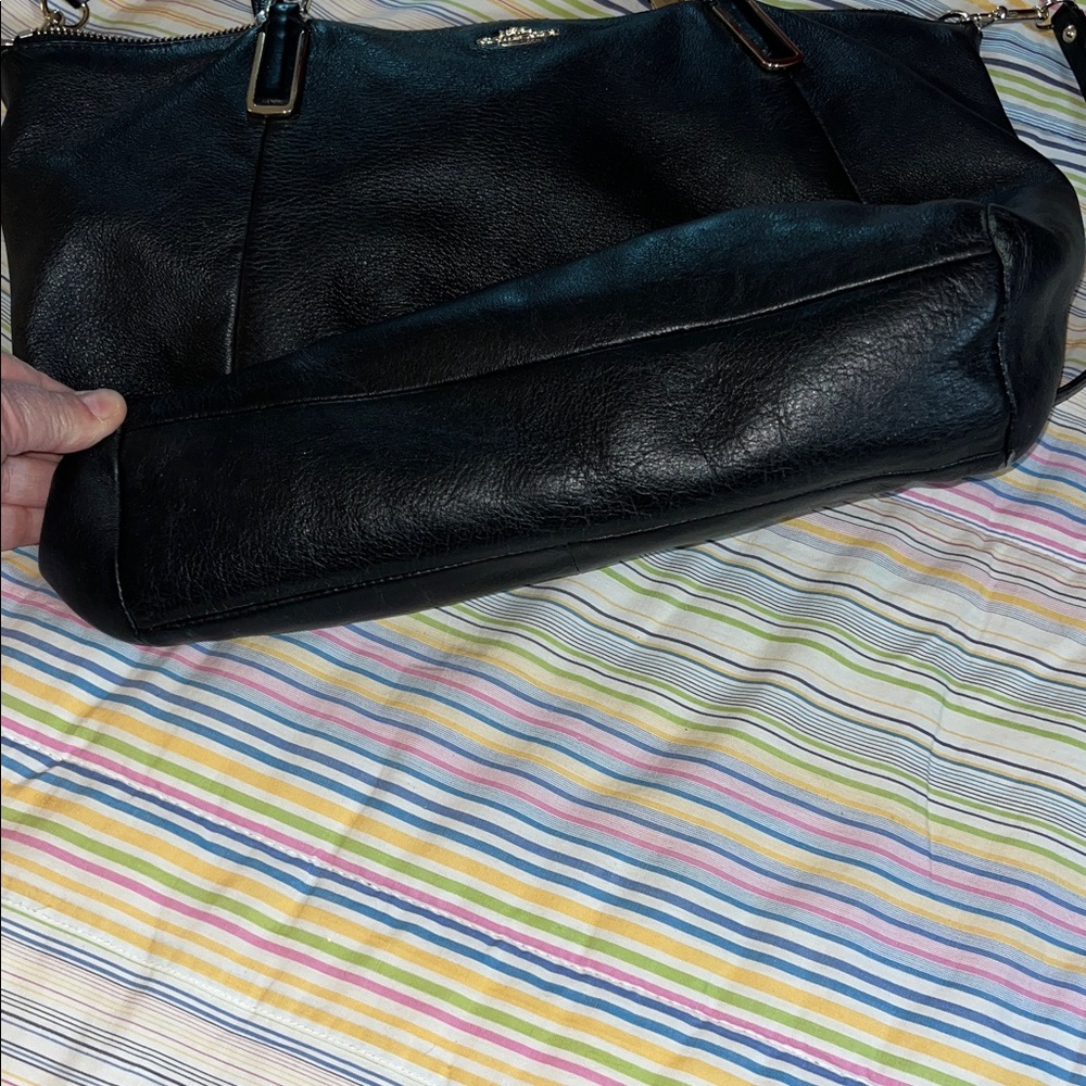 Coach Kelsey Black Tote F34494 EUC Chic and Spacious - Picture 4 of 8